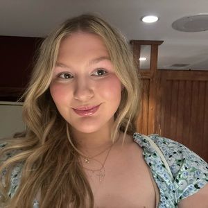 Meet your Posher, Elisabeth